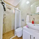 Candan Vila Kaş